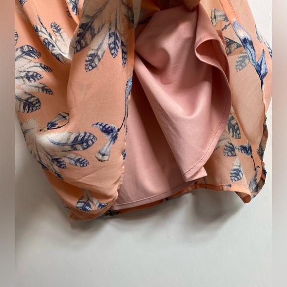 DNA Couture Blouse 🪸 color with father’s - Picture 3 of 8